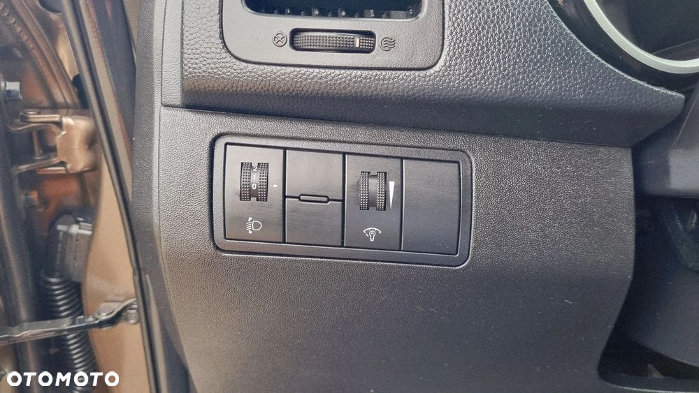 Kia Venga 1.4 CVVT Attract - 14