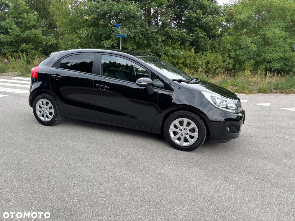 Kia Rio 1.2 Dream Team Edition - 23