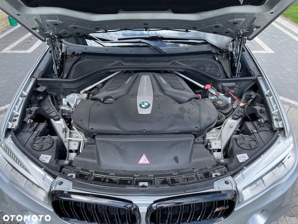 BMW X5 xDrive50i Sport-Aut - 20