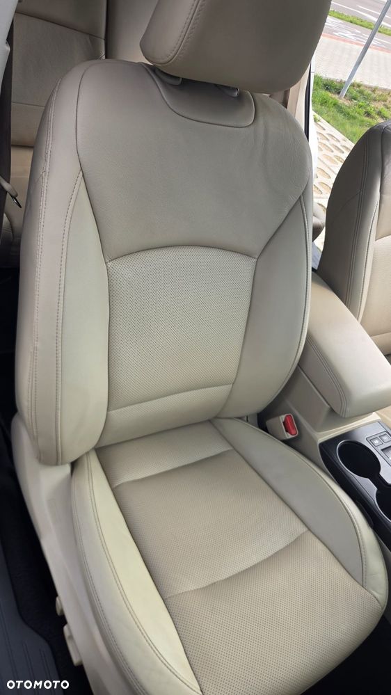 Subaru Outback - 15