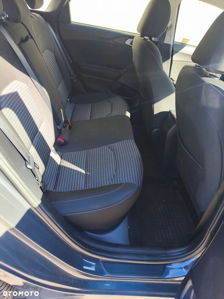 Kia Ceed 1.5 T-GDI M DCT - 20