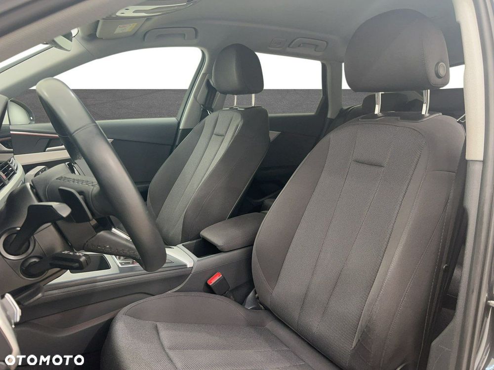 Audi A4 Limousine - 10