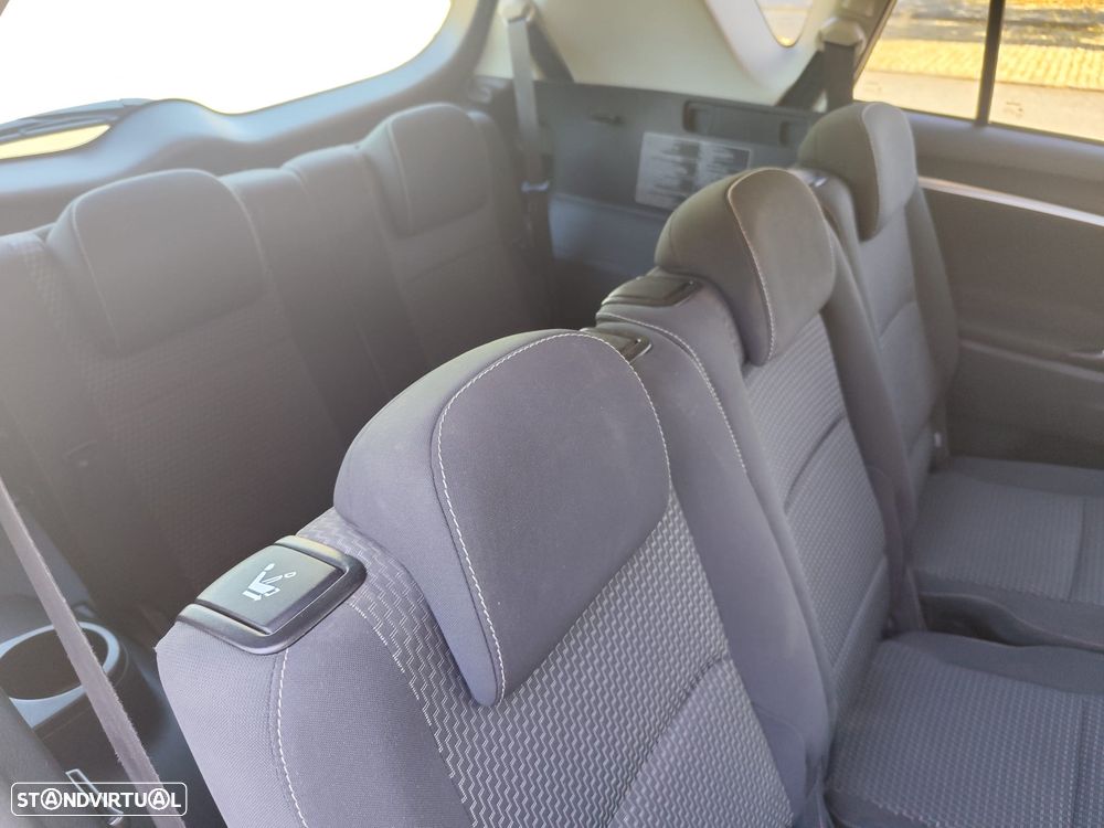 Toyota Verso 1.6 D-4D 7L S&S Skyview Edition - 14