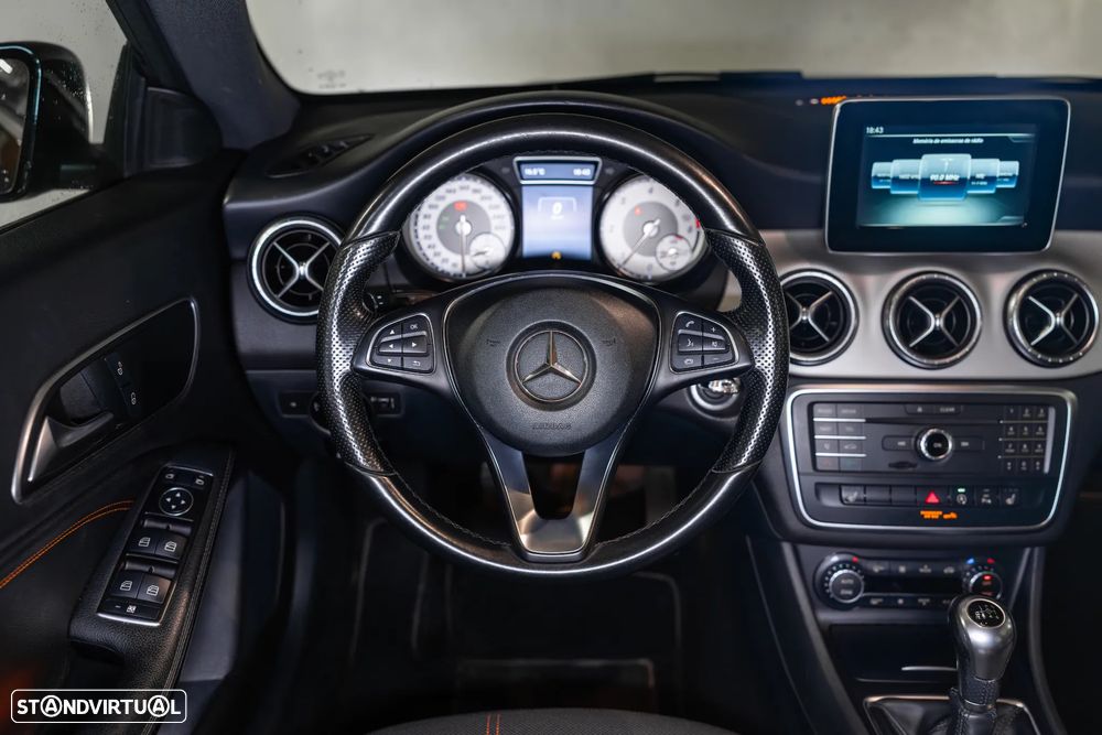 Mercedes-Benz CLA 200 d Shooting Brake Urban - 14