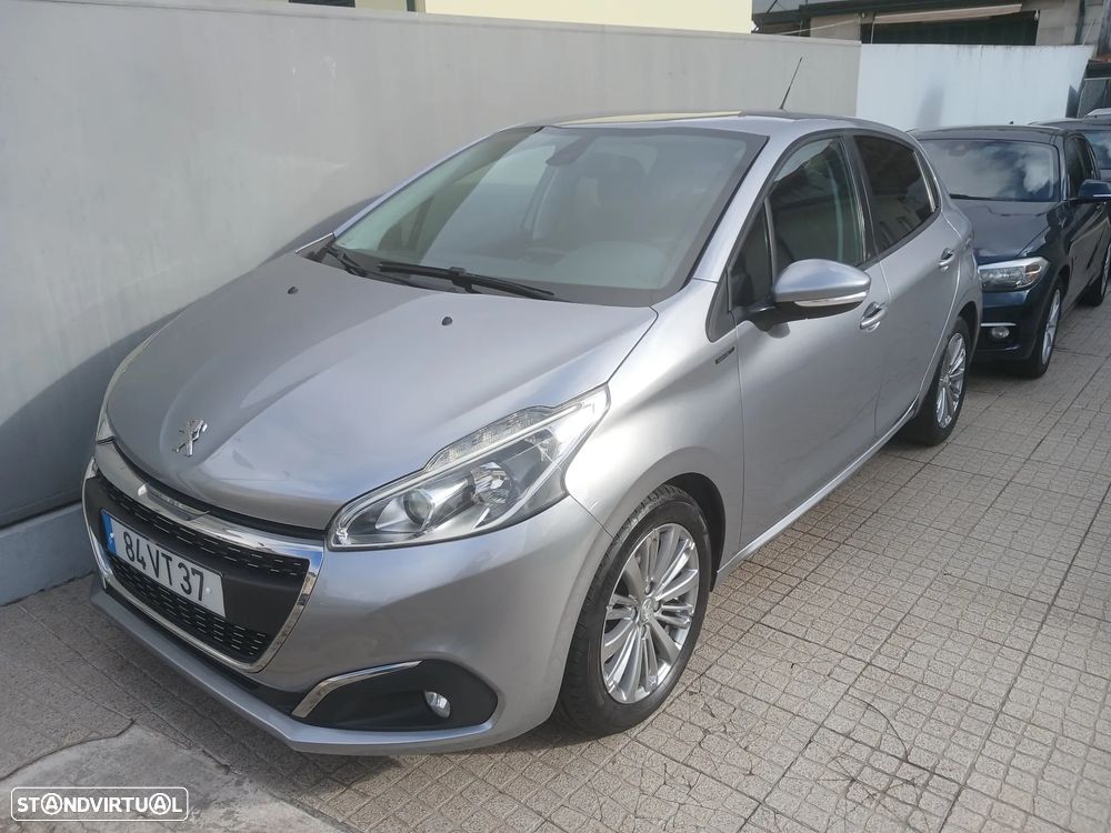Peugeot 208 1.5 BlueHDi Signature - 23