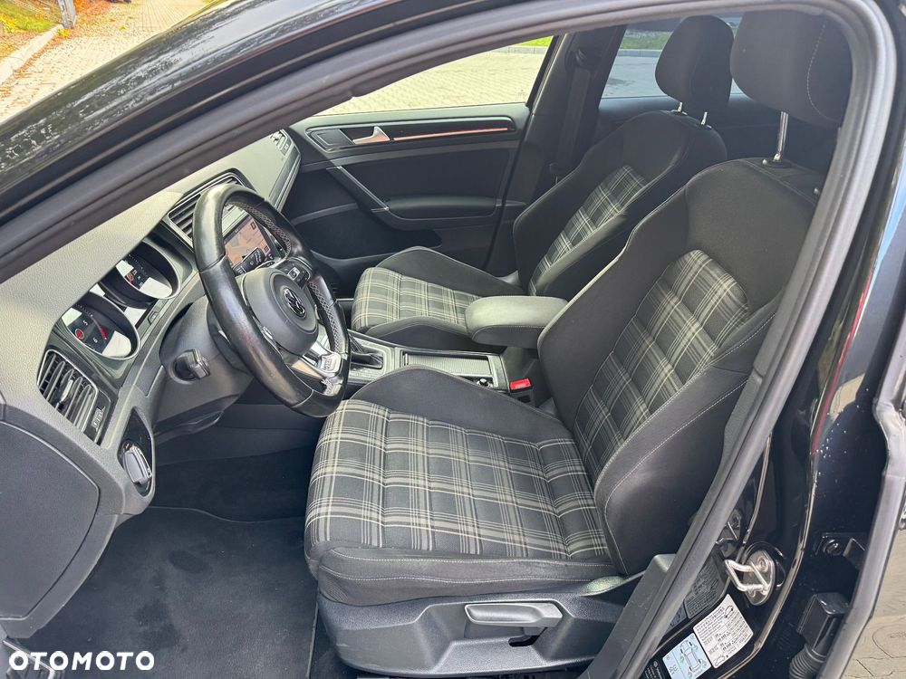 Volkswagen Golf GTD 2.0 TDI SCR DSG - 20