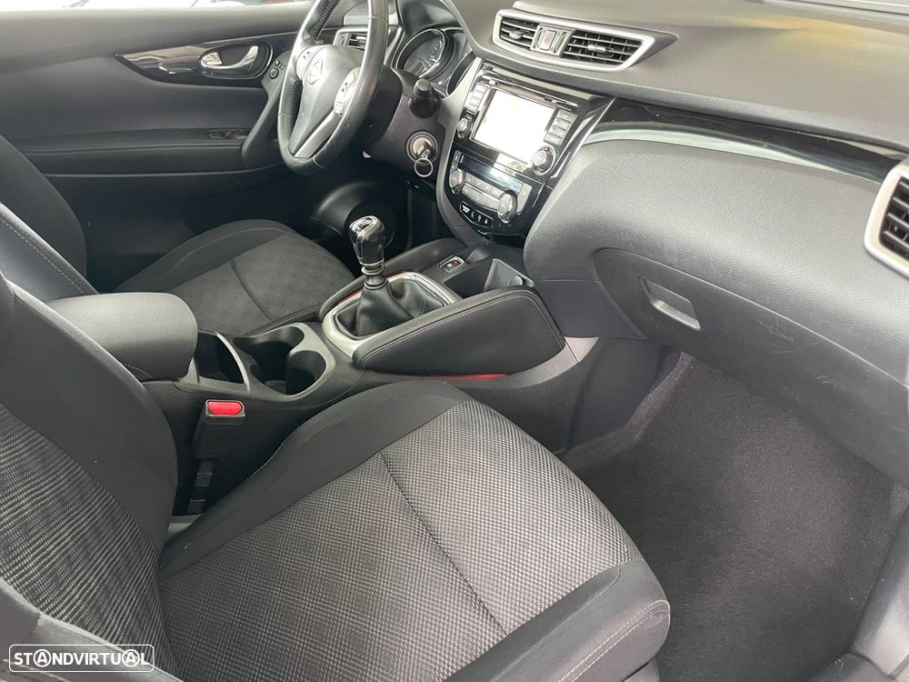 Nissan Qashqai 1.5 dCi N-Connecta - 12
