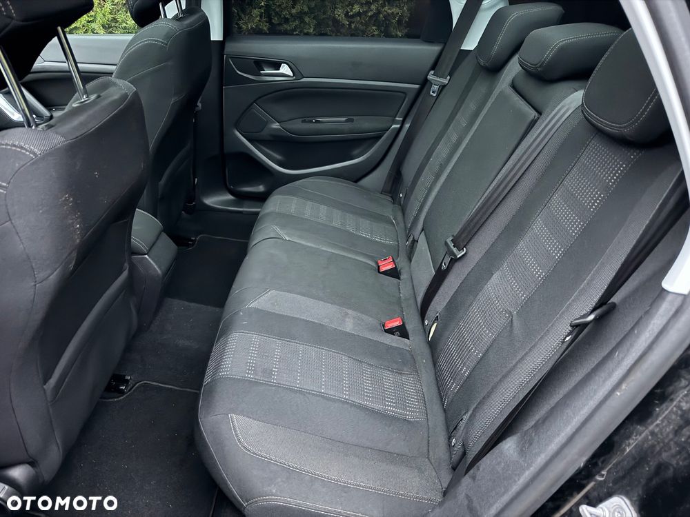 Peugeot 308 PureTech 130 GPF EAT8 Stop & Start Allure Pack - 6