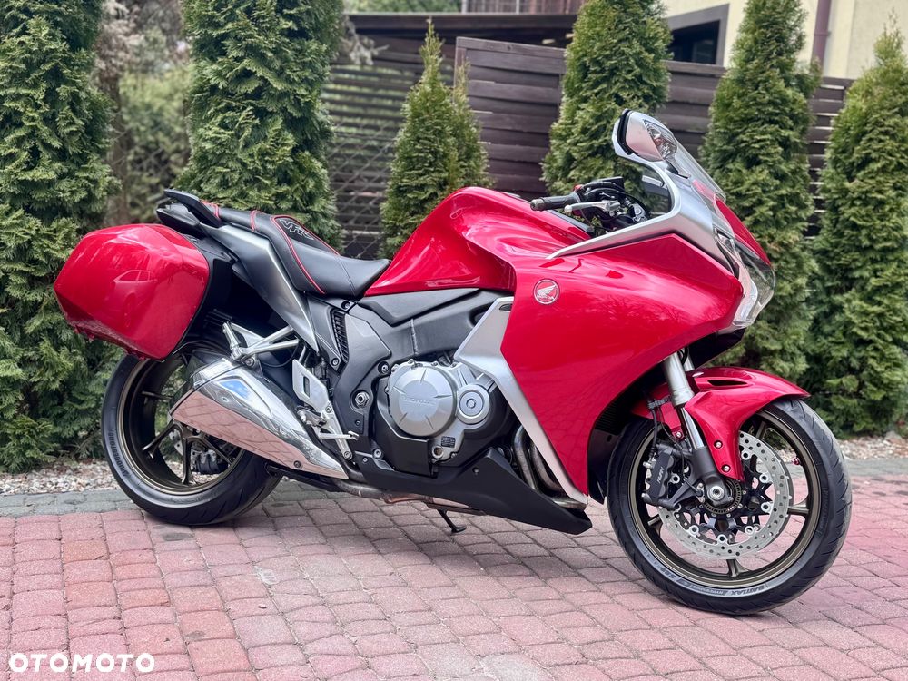Honda VFR - 2