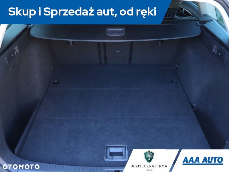 Volkswagen Golf Variant - 15