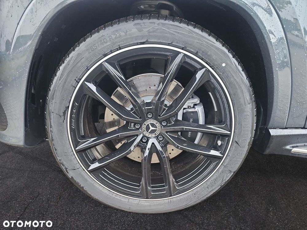Mercedes-Benz GLS - 9