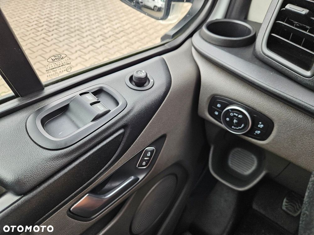Ford transit-custom L2H1 *46999zł NETTO* Zabudowa warsztatowa 2.0TdCi/131KM - 21