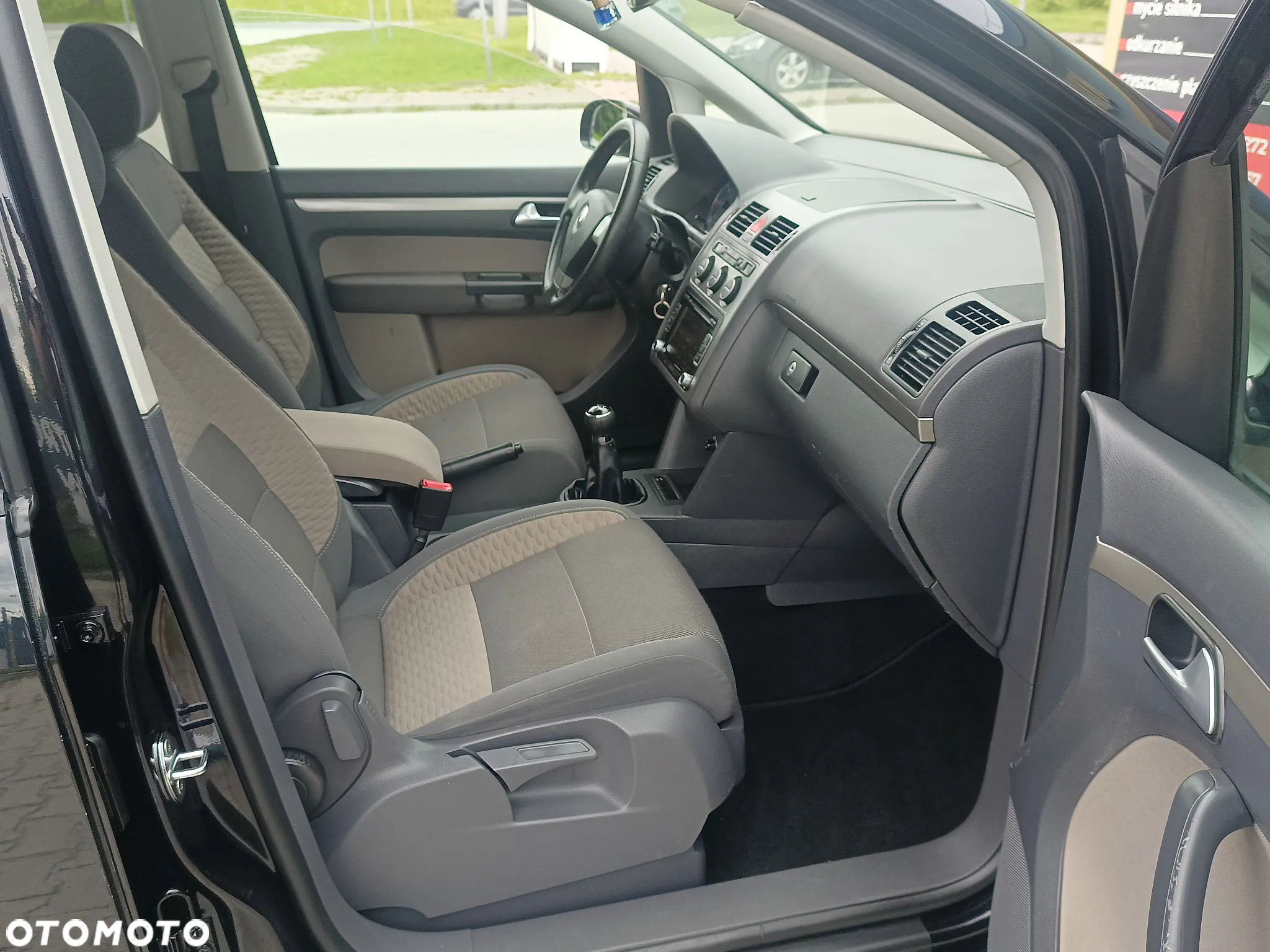 Volkswagen Touran 2.0 TDI DPF Cross - 36