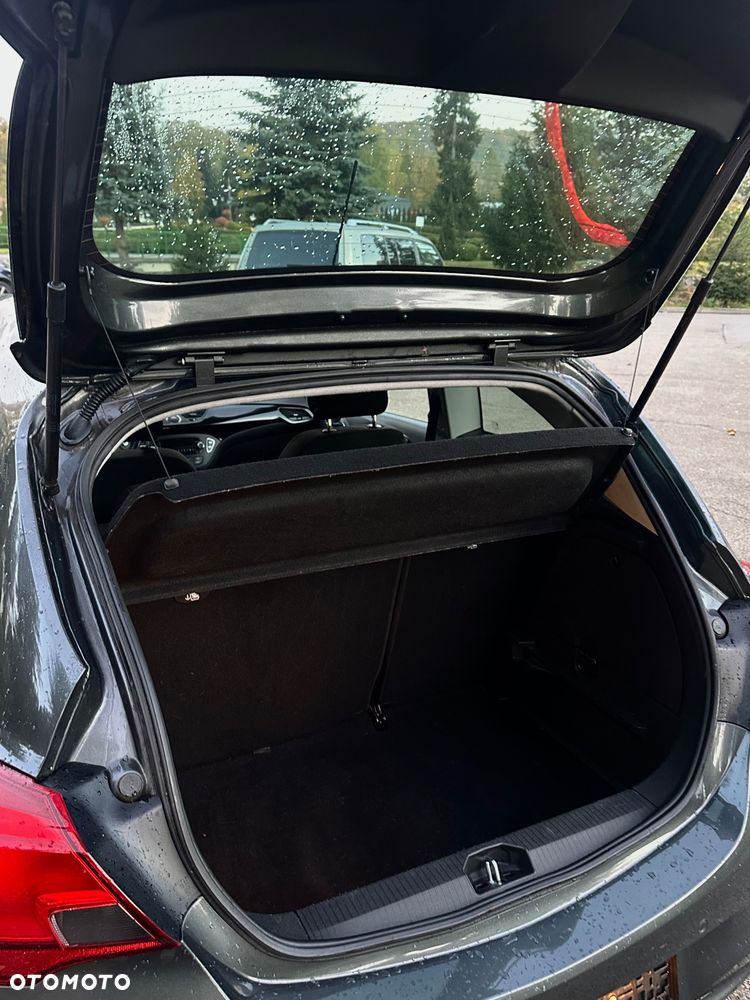 Opel Corsa 1.4 16V Color Edition - 14