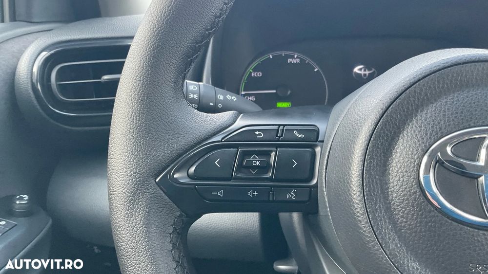 Toyota Yaris 1.5 VVT-i HSD Eco - 24