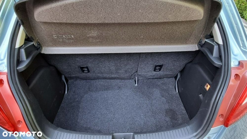 Mazda 2 - 15