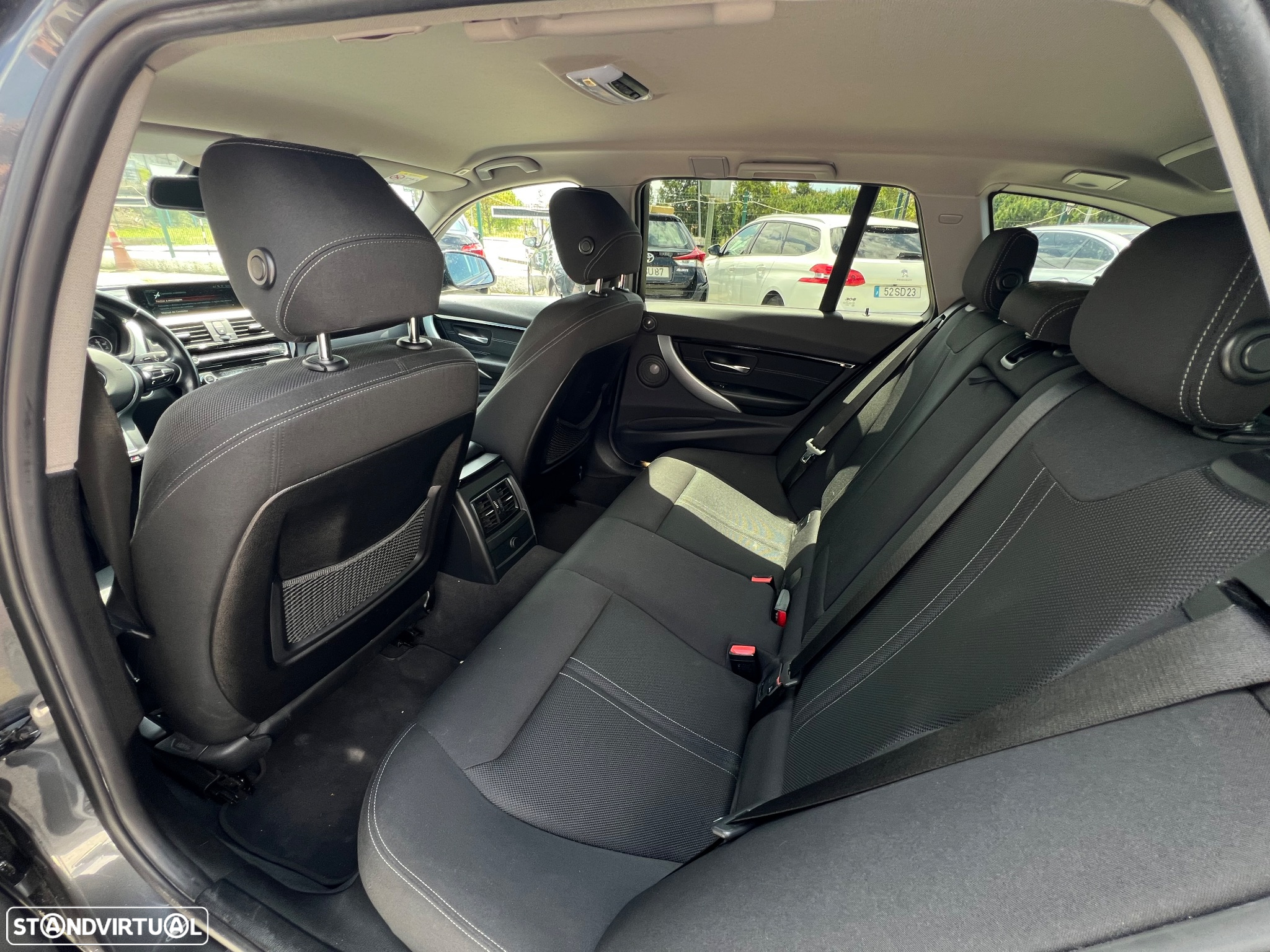 BMW 320 d Touring Edition M Sport Shadow - 13