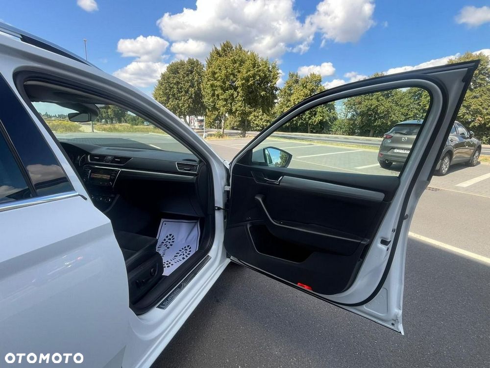 Skoda Superb 2.0 TSI 4x4 DSG Style - 21