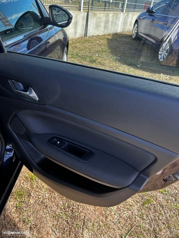 Peugeot 308 - 17
