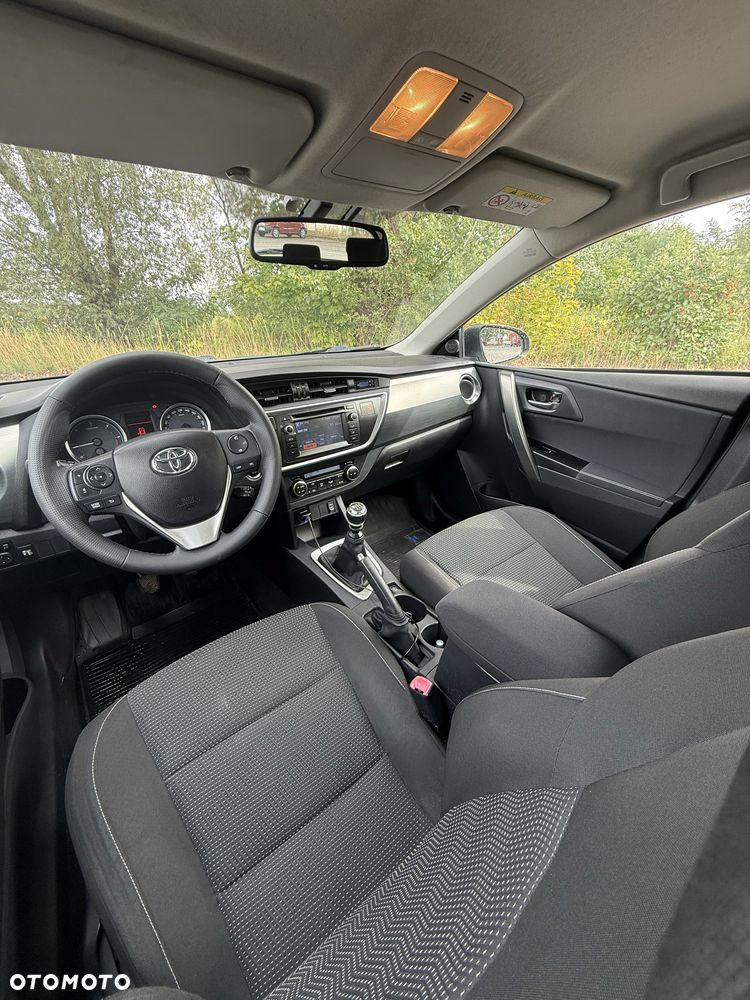 Toyota Auris - 8