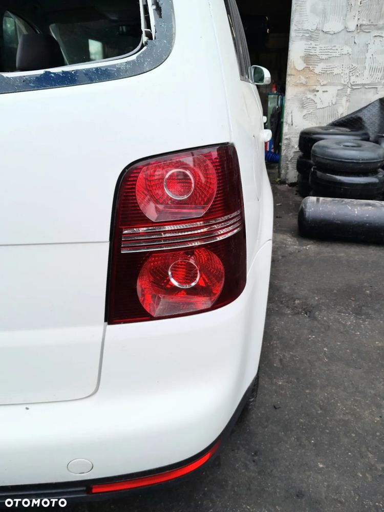 Lampa tylna prawa VW Touran I lift 06-10r. Europa - 1