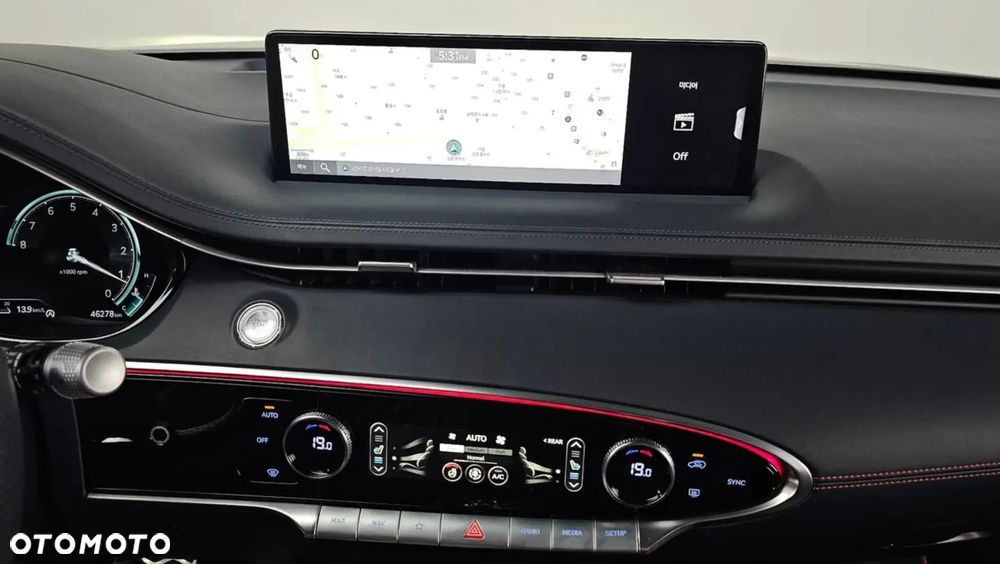 Genesis GV70 - 14