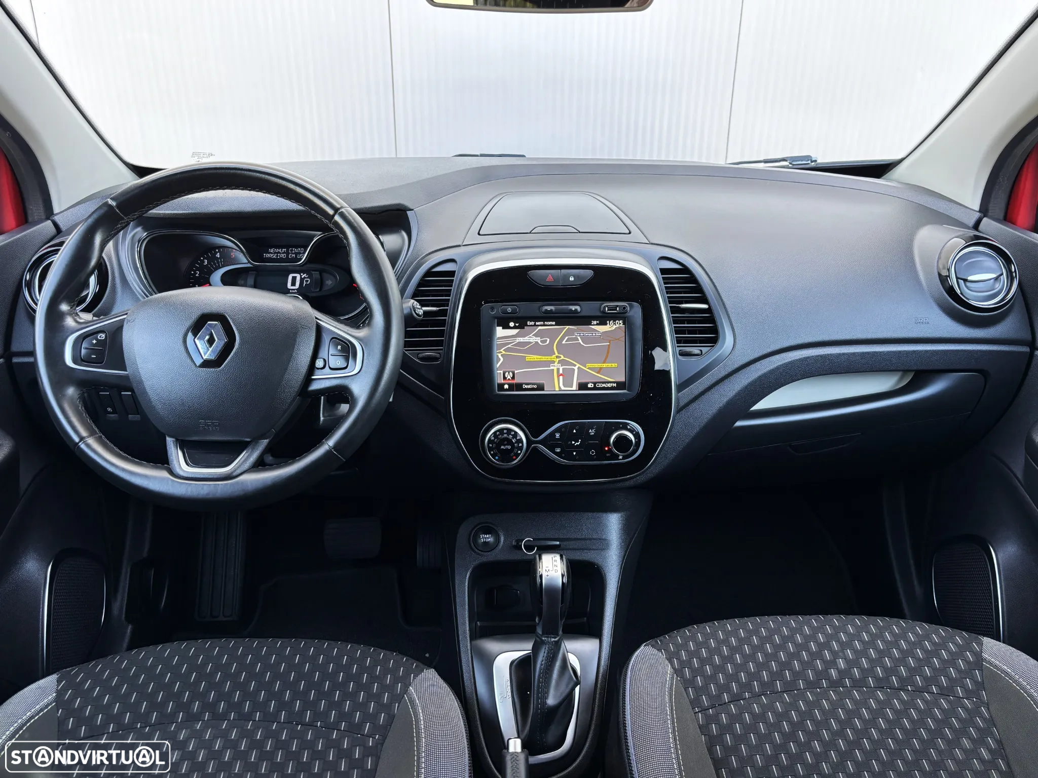 Renault Captur 1.5 dCi Exclusive EDC - 11