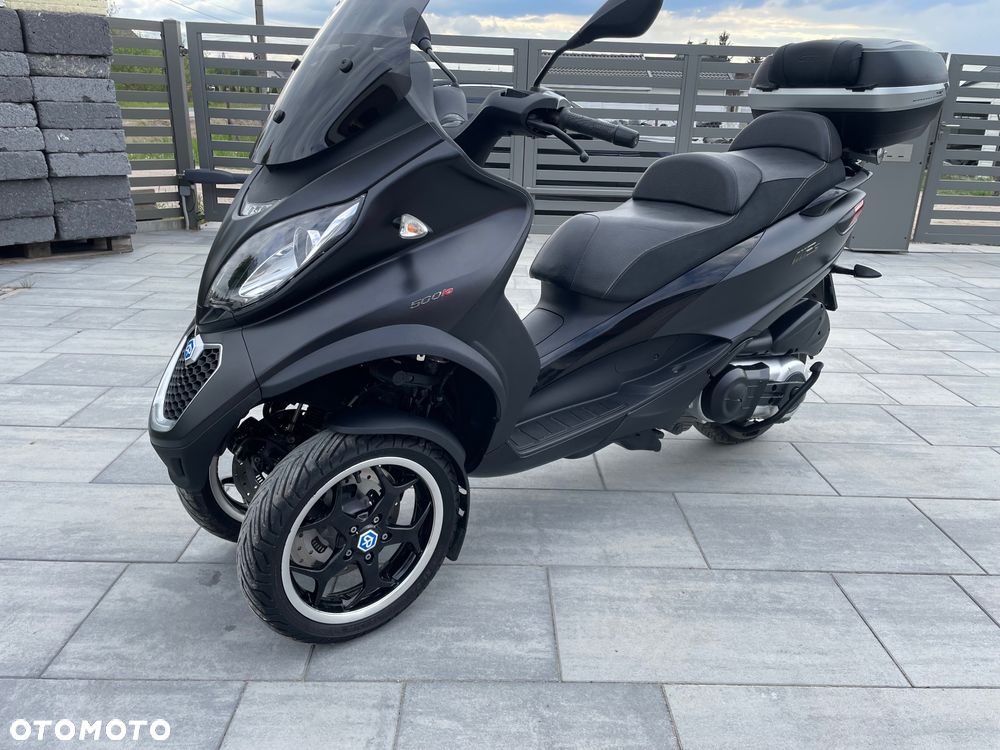 Piaggio MP-3 - 7