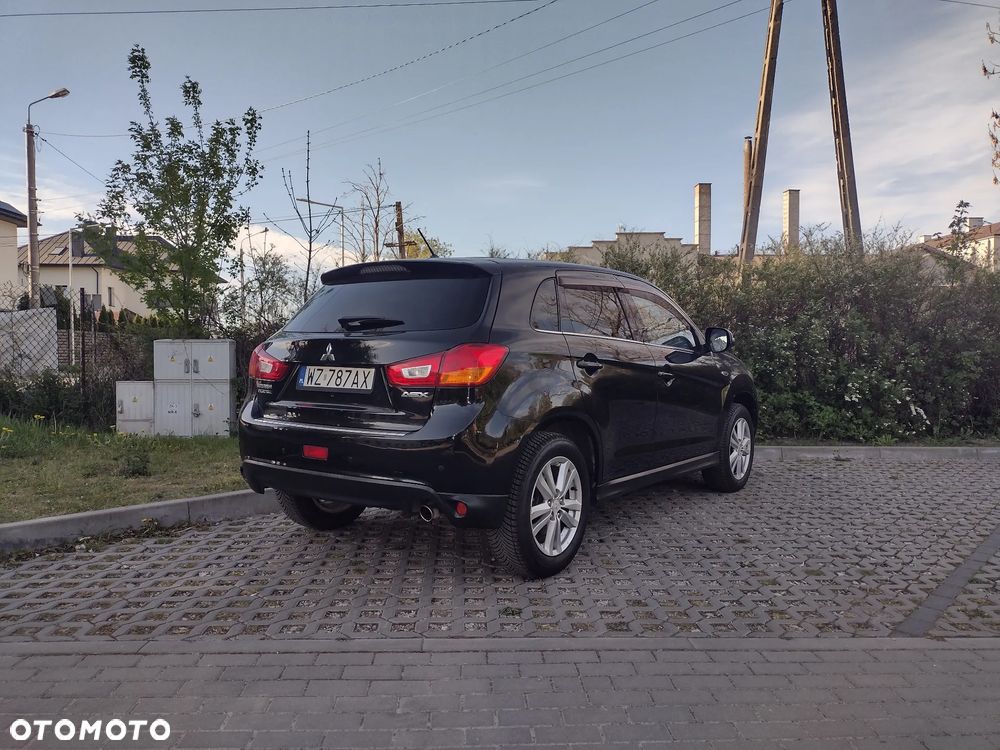 Mitsubishi ASX - 5