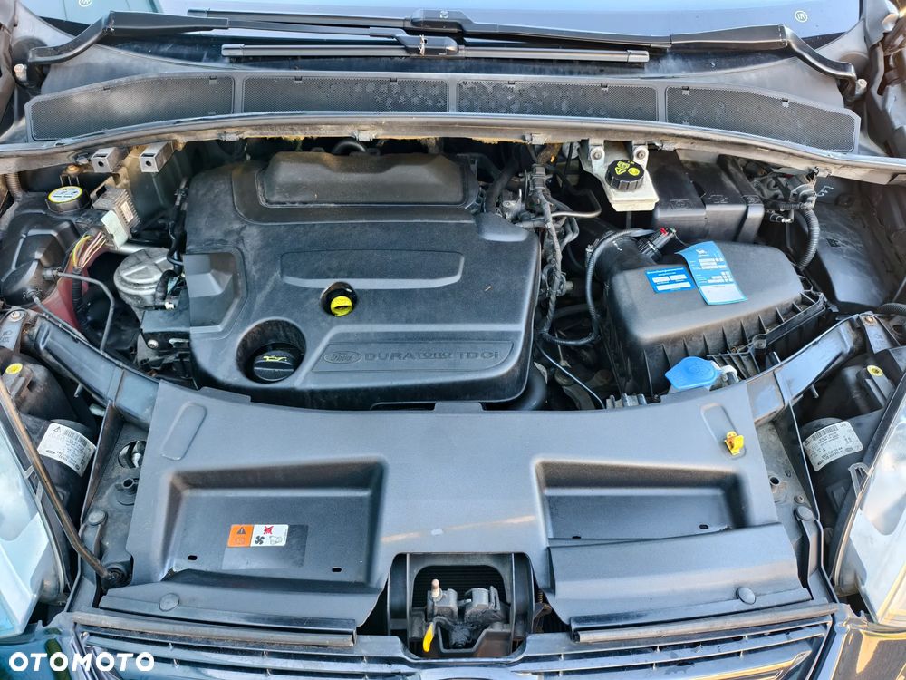 Ford S-Max 2.0 TDCi DPF Titanium X - 27