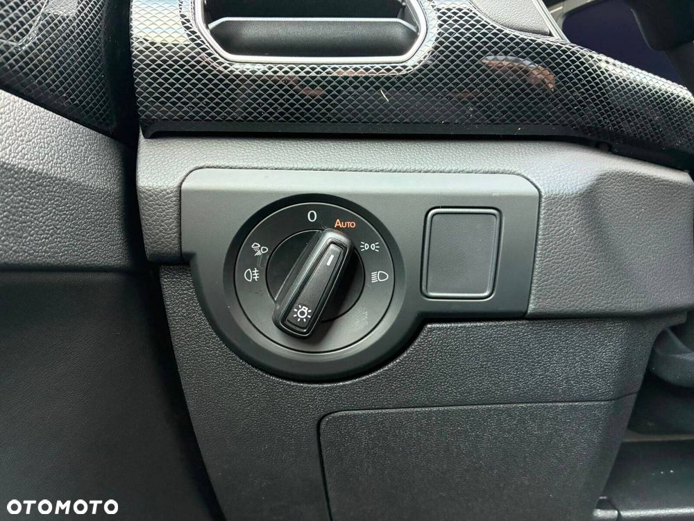 Volkswagen T-Cross - 21