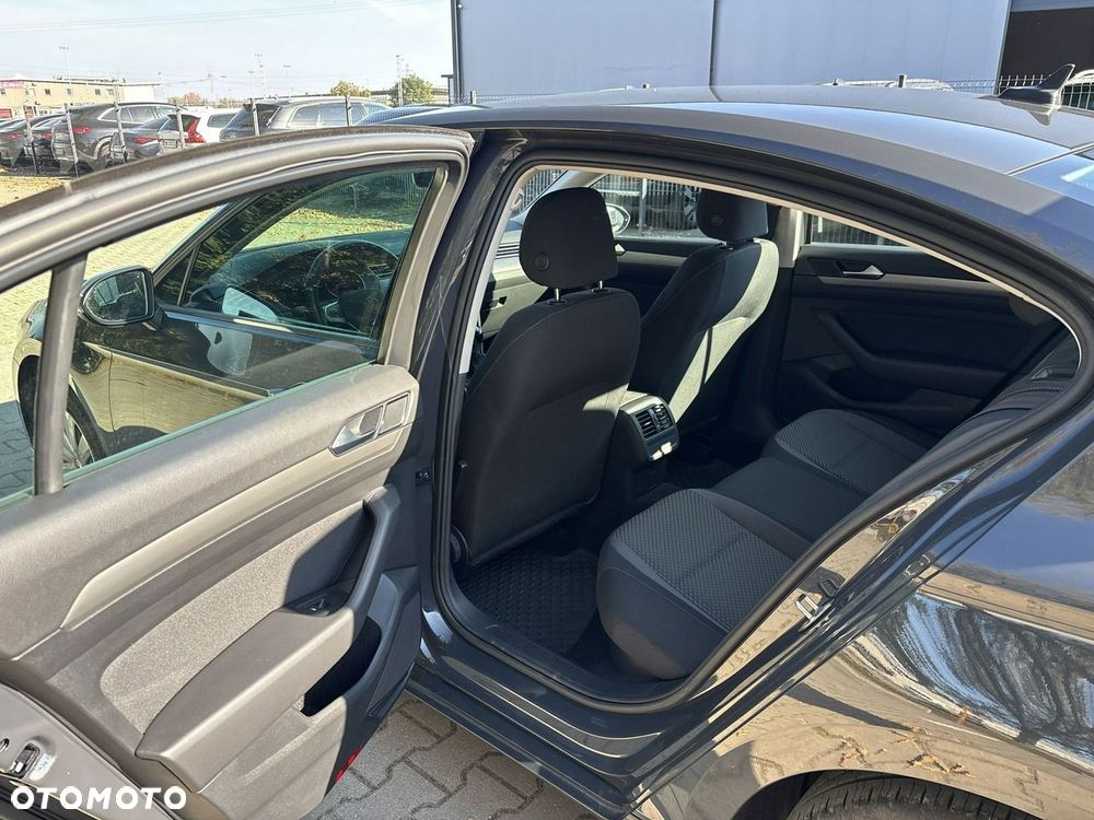 Volkswagen Passat 2.0 TDI EVO Essence - 20