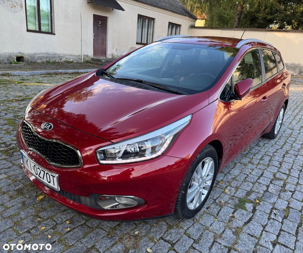 Kia Ceed - 9