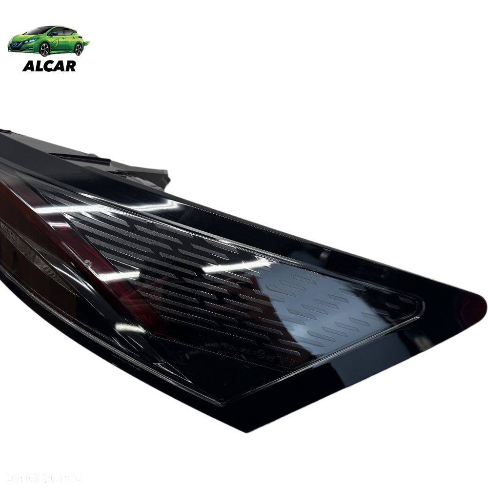 LAMPA PRAWA TYŁ W BŁOTNIK NISSAN ARIYA 26550 5MS0A - 3