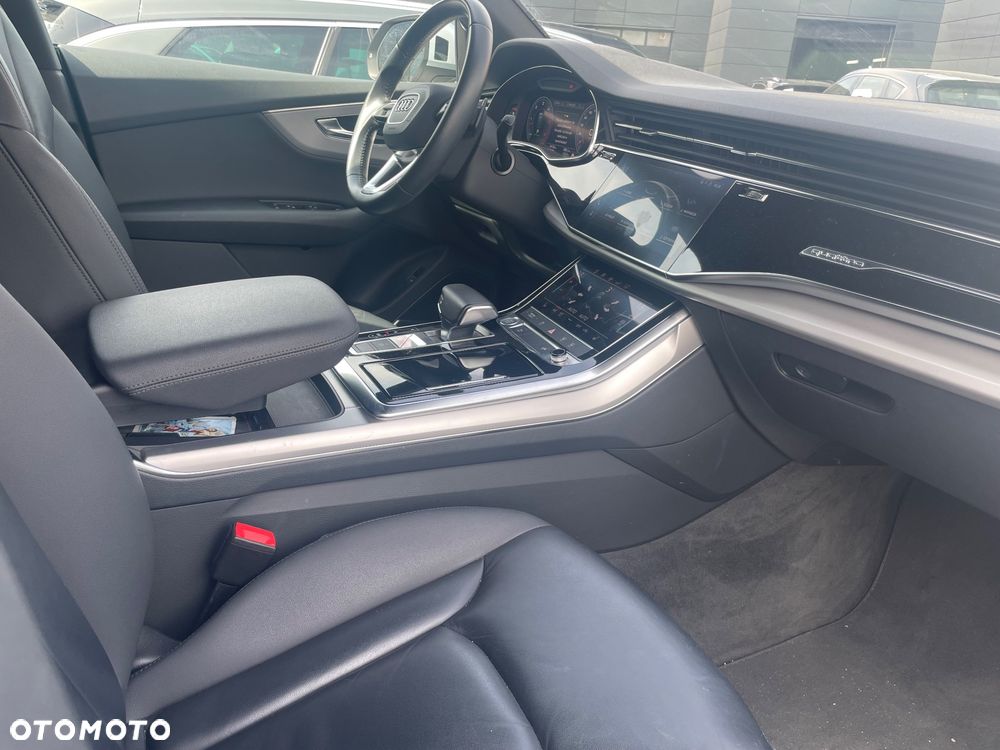 Audi Q8 - 15