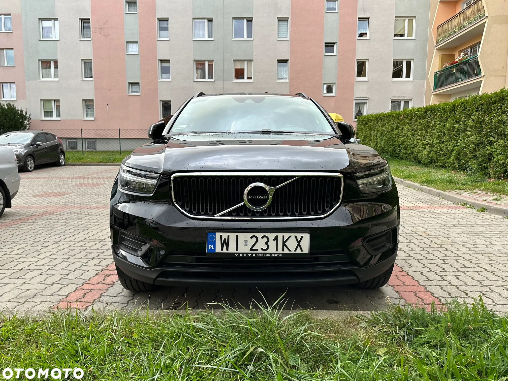 Volvo XC 40 T3 Momentum Pro - 3
