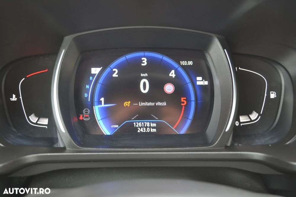 Renault Kadjar BLUE dCi 115 EDC LIMITED - 12