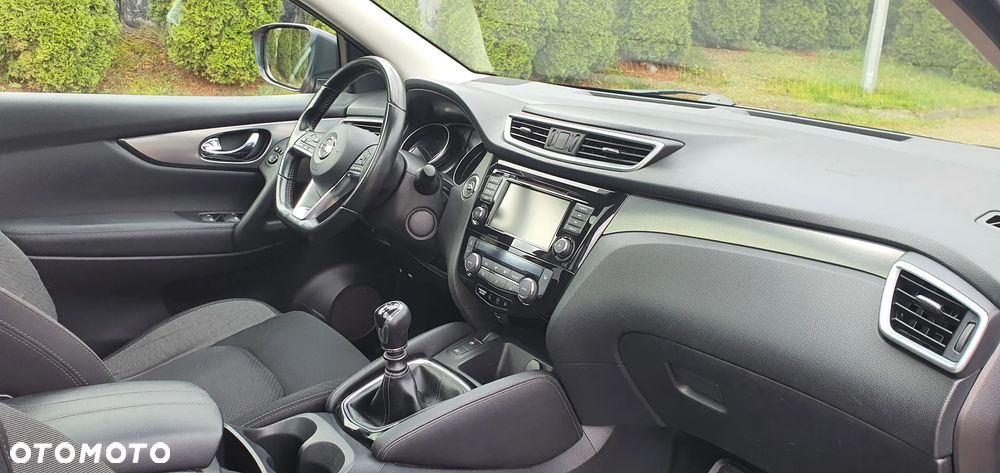 Nissan Qashqai 1.3 DIG-T N-Connecta - 19