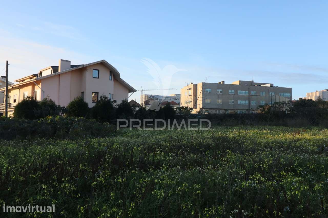 Terreno 3.100 m² em Valadares  ( centro)   Vila Nova de Gaia - Grande imagem: 3/5