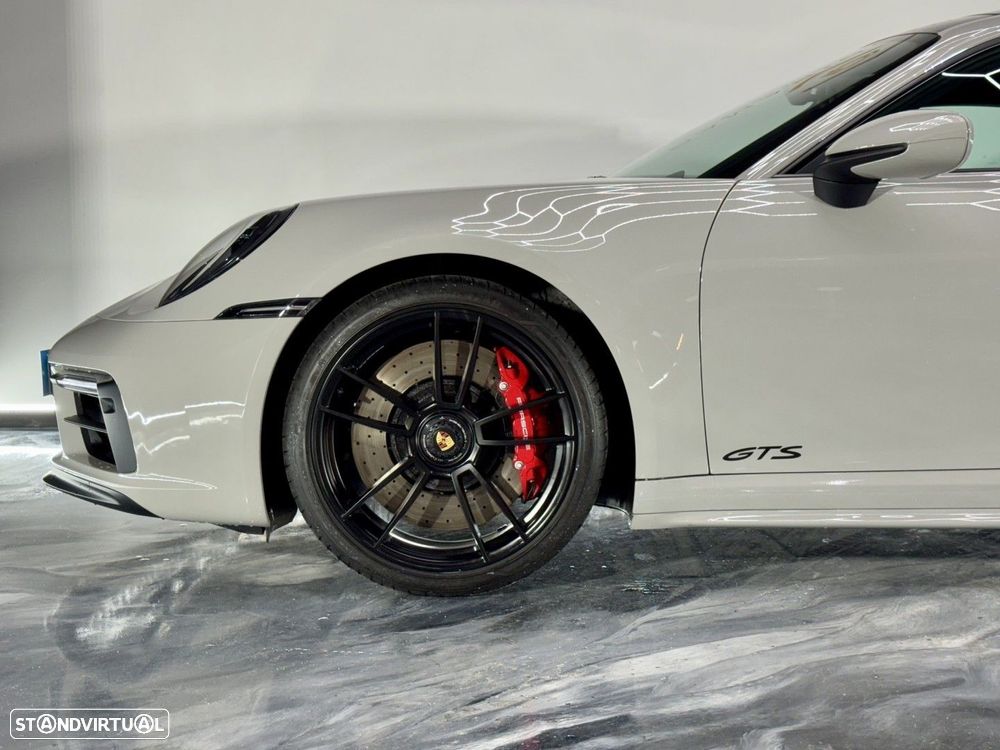 Porsche 911 (992) Carrera 4 GTS PDK - 4