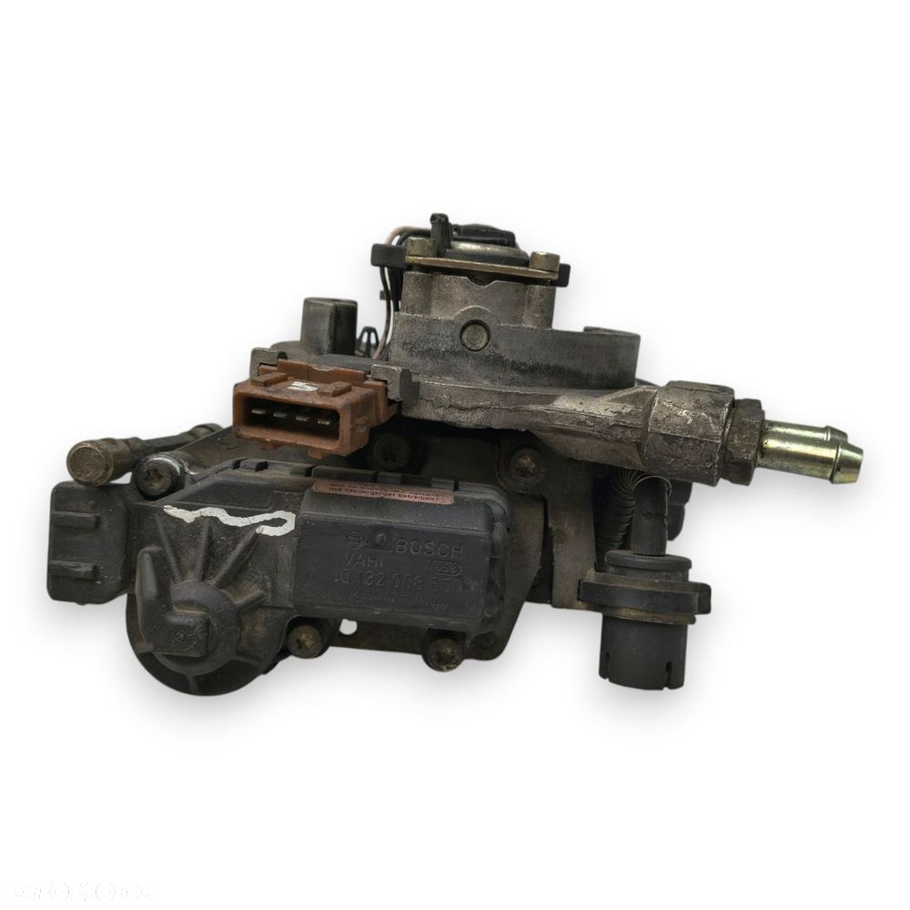 PRZEPUSTNICA WTRYSK VW Golf III Passat Audi 80 1.6 1.8 0132008600 Bosch - 6