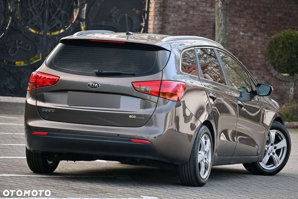 Kia Ceed - 15