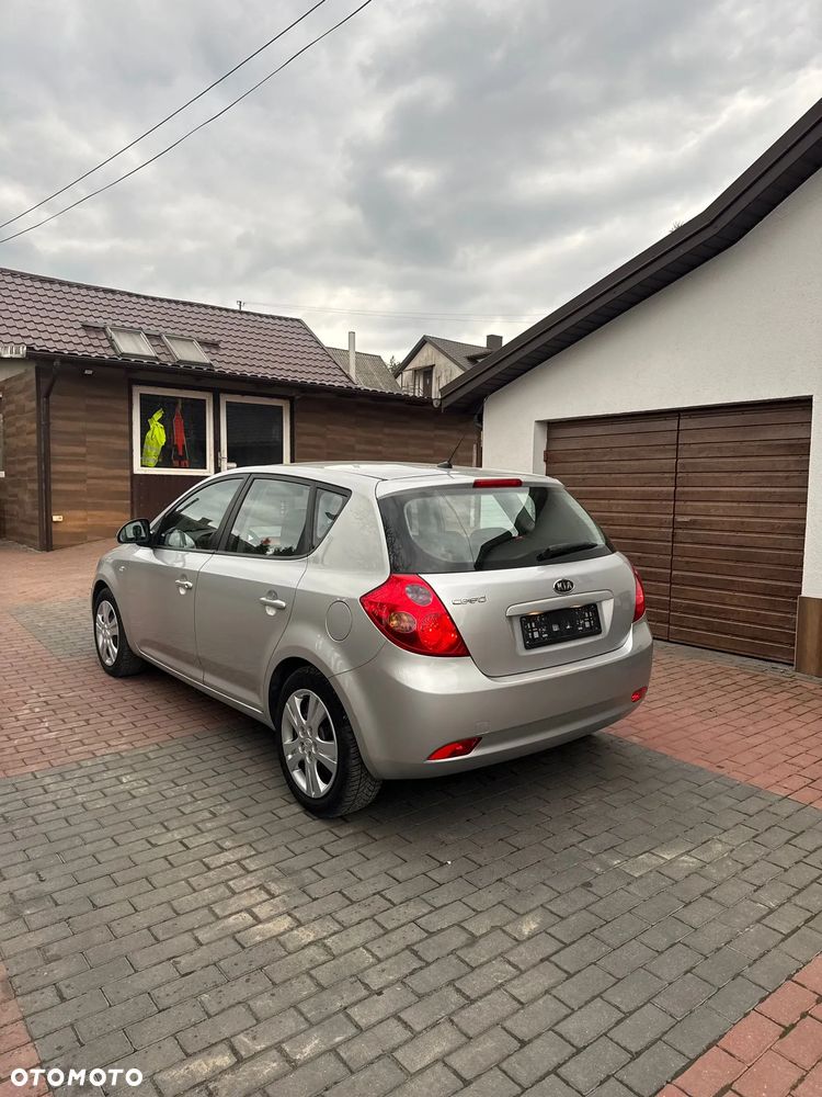 Kia Ceed 1.4 Comfort - 6
