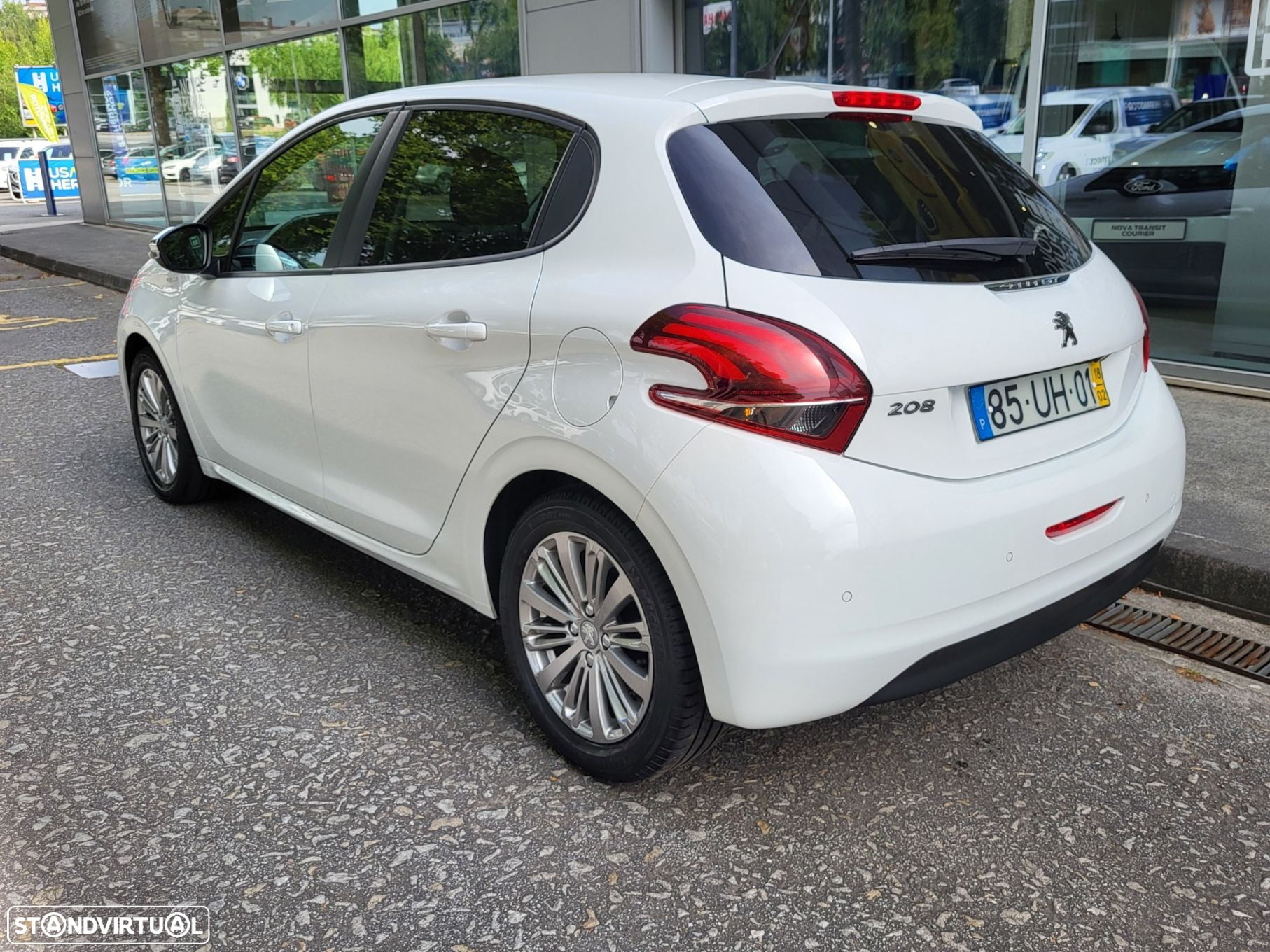 Peugeot 208 1.2 PureTech Style - 5