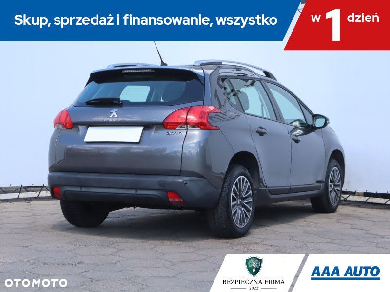 Peugeot 2008 - 6