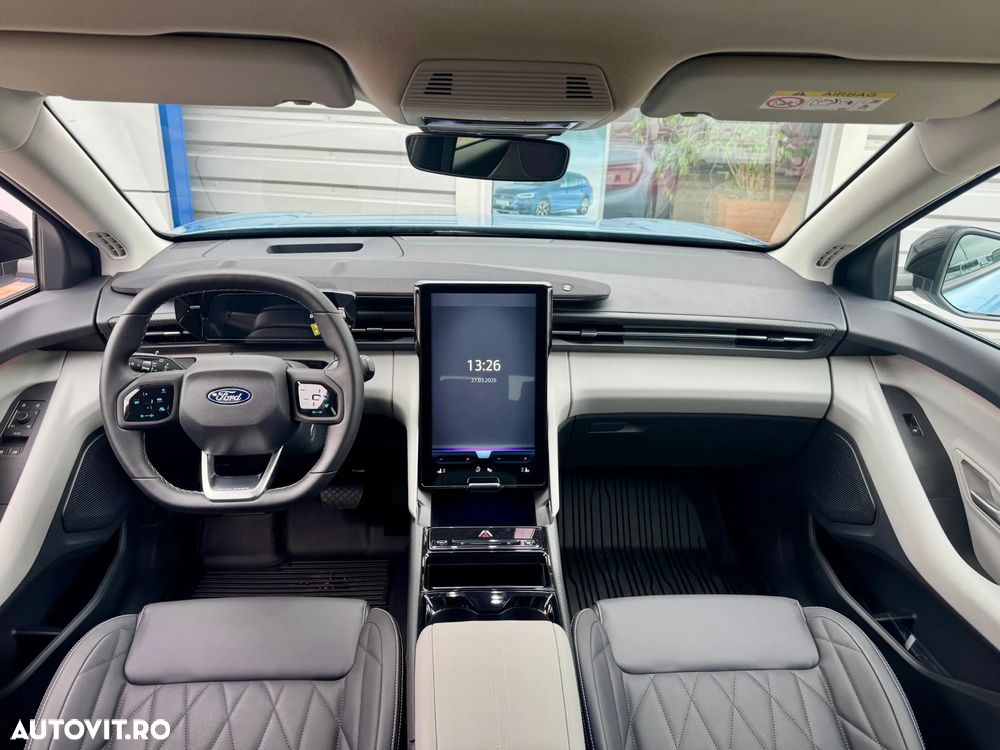 Ford Explorer RWD 77 kWh Extended Range Premium - 5