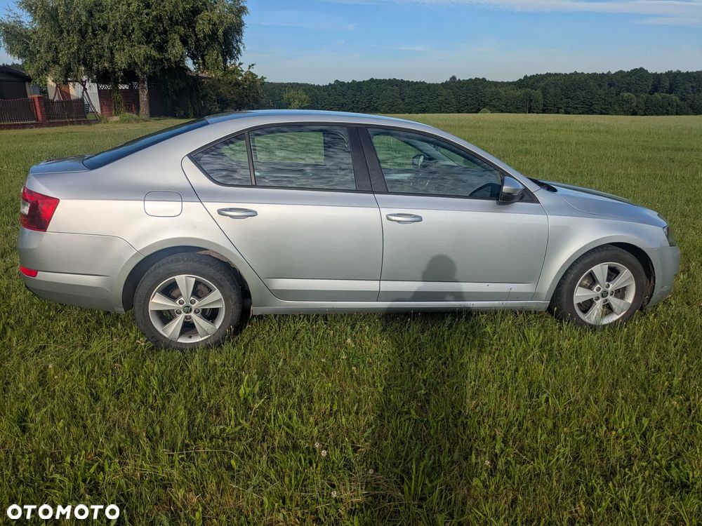 Skoda Octavia 1.6 TDI Ambition - 2