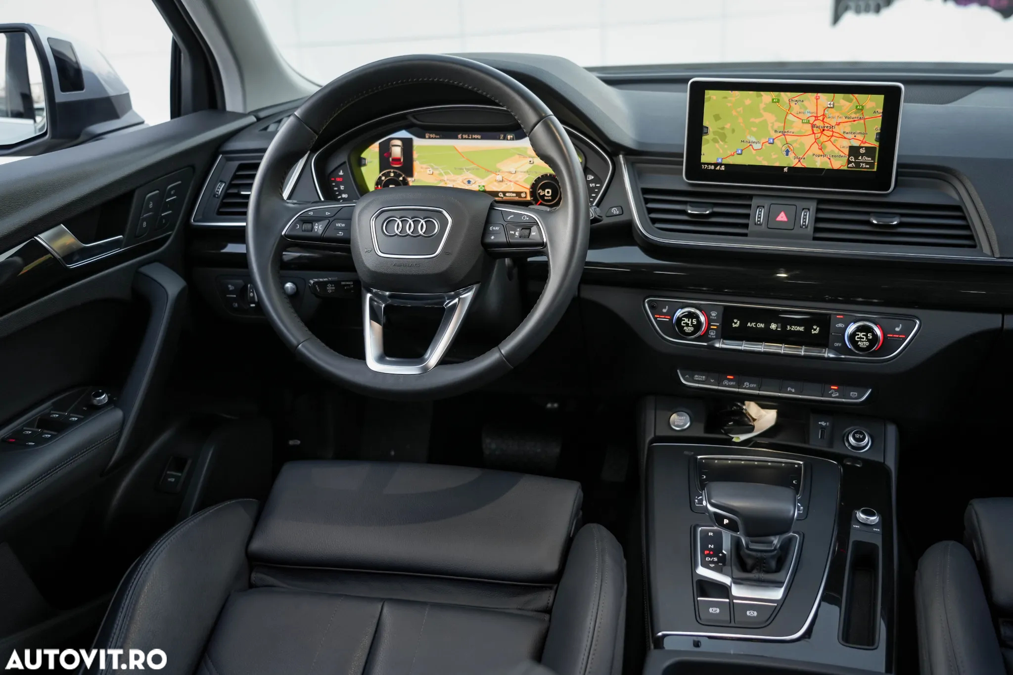 Audi Q5 2.0 40 TDI quattro S tronic Design - 5