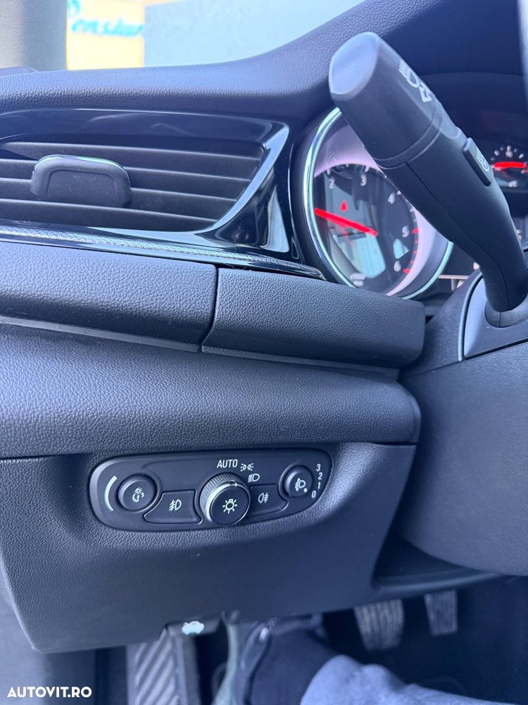 Opel Insignia ver-sports-tourer-1-5-diesel - 19