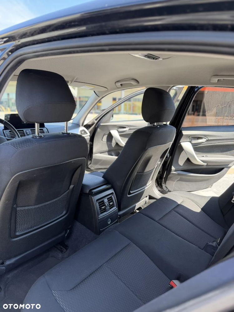BMW Seria 1 118d DPF - 14